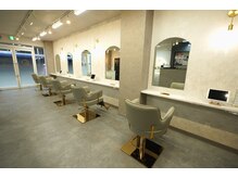 ラゾ(LAZO)の雰囲気（美容室併設でヘアのご相談も承れます。是非一度ご相談ください。）