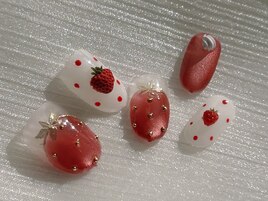 いちごネイル