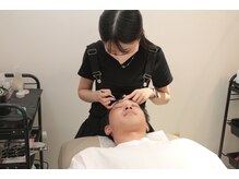 サロンド アヤメン(SALON DE AYAMEN)の雰囲気（幅広い方にご来店いただいてます♪メンズ眉毛/美眉/メンズ眉）