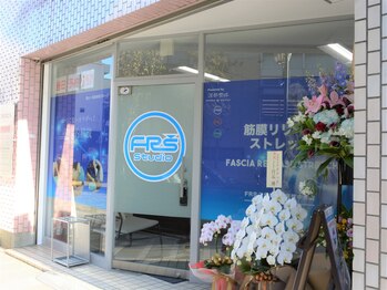 FRSスタジオ 横須賀中央店/明るく通いやすい路面店♪