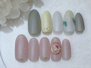 フローレスネイル 新宿店(FlawlessNail)の写真/OLさんに高い人気☆≪毎回オフ無料!!定額シンプルコース￥5800～≫300種類のサンプルで飽きないネイルを♪