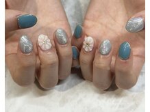 パーミル アイ アンド ネイル クマモト(permille ‰ eye&nail Kumamoto)/お花ネイル