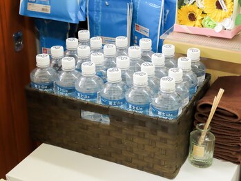 しむらさかうえ整体院/サービスウォーターあります♪