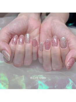 リッシュ トロワ(RICHE trois)/フラッシュネイル