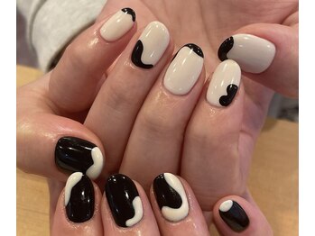 クラル 平塚店(CURAR)/オフホワイト×ブラック