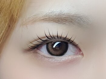 エルスリー 恵比寿 代官山(LLL)の写真/《今話題のパリジェンヌラッシュリフト★》目力アップ！瞼もリフトアップ♪次世代印象まつ毛パーマです◎