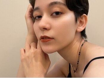 サンクリュクス 栄店(CINQ LUXE)の写真/豊富な仕上がりサンプルで初めての方もイメージしやすい♪大人気フラットラッシュ100本¥5000/120本¥5500！