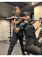 アゼスポ ボディメイク 池袋(AZESPO)/背中や二の腕のトレーニングも