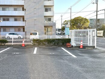 メゾンドココ(Maison de Coco)/お客様用駐車場