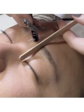 ゴリラアイブロウ 仙台店/黄金比で導く、理想の美眉ライン