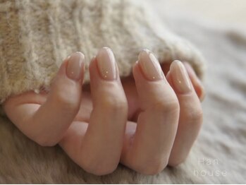 ハンハウス(Hanhouse)の写真/寄り添ったカウンセリングでリラックス◎《日常に溶け込む派手すぎないキレイな指先》で魅せるお手元へ♪