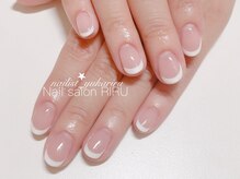 リル(RIRU)/白フレンチネイル