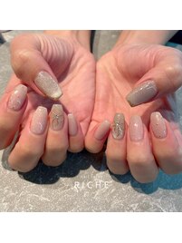 大人可愛いリボンネイル！