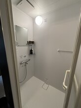 ラジェニアテンアンズ(Rajeunir 10 ans)/シャワールーム