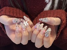 シーネイルサロン(C nail salon)の雰囲気（キラキラパーツ沢山あります）