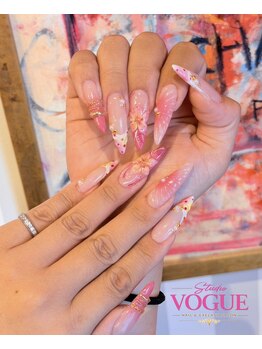 ヴォーグ(VOUGE)/海外風ネイル