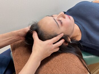 アゼリア整体院 川崎/ヘッドマッサージで眼精疲労も★