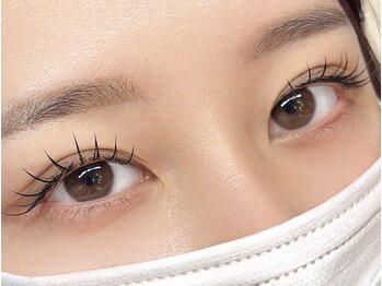 ボヌール 麻布十番店(Bonheur)の写真/【LED導入】モチが良く高持続〇まつげパーマ×LEDエクステで理想の目元に！上品も華やかにも◎