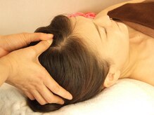 小顔コルギ ベリナー(bellina)/頭のツボをぐぐっとほぐします