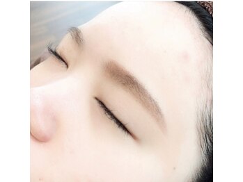 クララビューティー(CLALA Beauty)/理想の美眉づくり