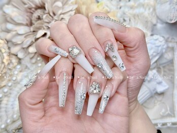 レアネイル 渋谷店(Le’a nail)/白グラデーション☆