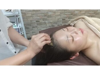 ルアナ(LUANA)/頭皮経路かっさ