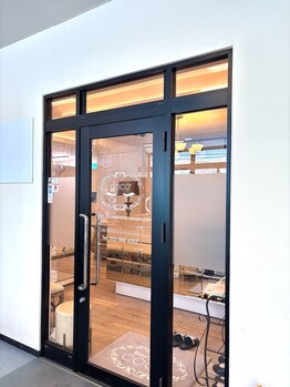 ココ ウェルネススクエア新栄店(COCO)/エレベーター降りて少し奥に