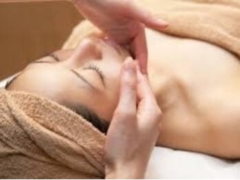 クローバー(CLOVER)/お顔からほどける、神経の疲れ