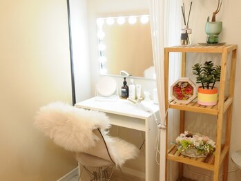 【エクステ/パリジェンヌ/まつげパーマ/眉毛/HBL/脱毛】jewel 天王寺店/ドレッサー