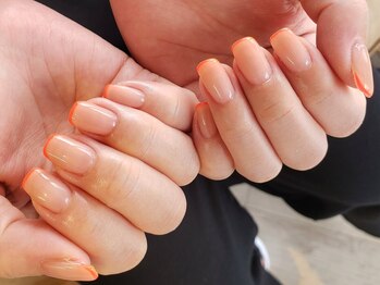 オルル ネイルアトリエ(Olu'lu nailatelier)の写真/オフィスでも浮かない上品なシンプルデザイン♪指先を美しく魅せる綺麗めネイルをご提案します◎