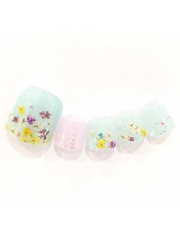 プチネイル安气子 日比谷シャンテ店/