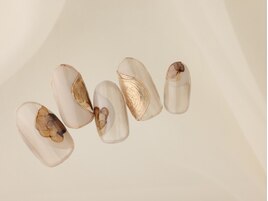 大人上品ニュアンスネイル