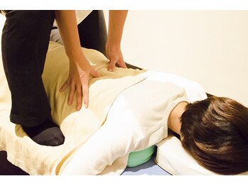 リラクゼーションくらぶイヤシス エコールリラ店/上半身中心に！　神戸市