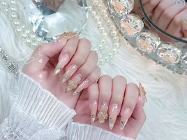 パールビジューネイル