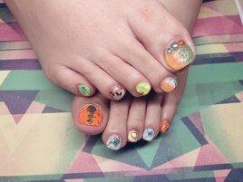 個性派フットネイル