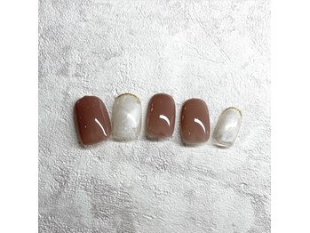 プティットスリール アイラッシュ 豊田店(Petit Sourire Eyelash)/ホワイト×ゴールド