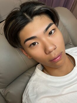 ルククギフ 岐阜(〇△□rukuku)/学生眉毛Wax＋間引き