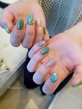 ネイル ドゥ 岡山駅前店(Nail Doux)/ニュアンスグリーン