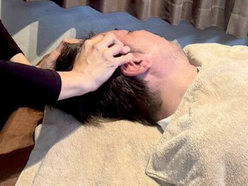 ジ ユニーク(the UNIQUE)の写真/【22時まで営業★男性の方歓迎】国家資格保有の経験豊富なスタッフが、身体のお悩みに応じて的確に施術！