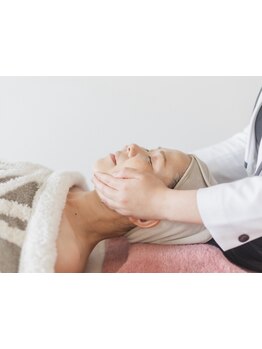 ホウレイ線・たるみ改善！予防ケア