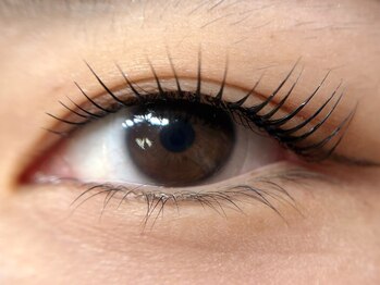 アリサ(arisa)/【根本から立ち上げて目力UP♪】