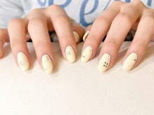 ロー(LOWE)/レモンカラーネイル
