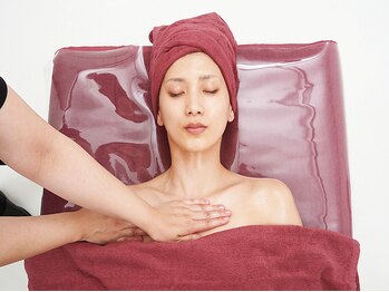 カブール 町田/綺麗な鎖骨も華奢見えコルギ