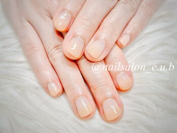 イーユービー(E.U.B)/グラデーションネイル