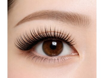 アーベン アイラッシュ(AERBEN..Eyelash)の写真/Ｌカール/フラット/ボリュームラッシュ/カラー…種類豊富◎人気のブラウンエクステで垢抜けまつげに☆