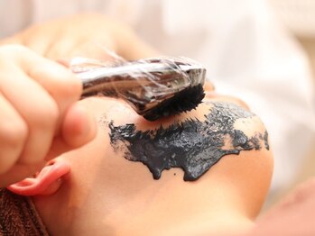 グラシュ シェービングエステ(gracieux Shaving Esthe)の写真/【MDNAクレイパック＋幹細胞導入シェービングコース】9900円