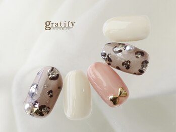 グラティフィー(gratify)/肌馴染み♪フェミニンレオパード