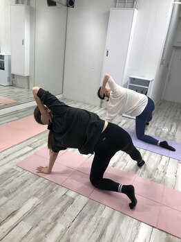 ハピジョイ(Happi Joy)/ピラティスでスッキリストレッチ