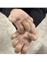 ネオン(Ne.)/girly nail