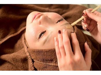 ニーゴーロク 美里店(256)の写真/《「思ったのと違う」を繰り返さない》全メニュー似合わせ骨格診断付！ミリ単位調整でナチュラル垢抜け眉へ